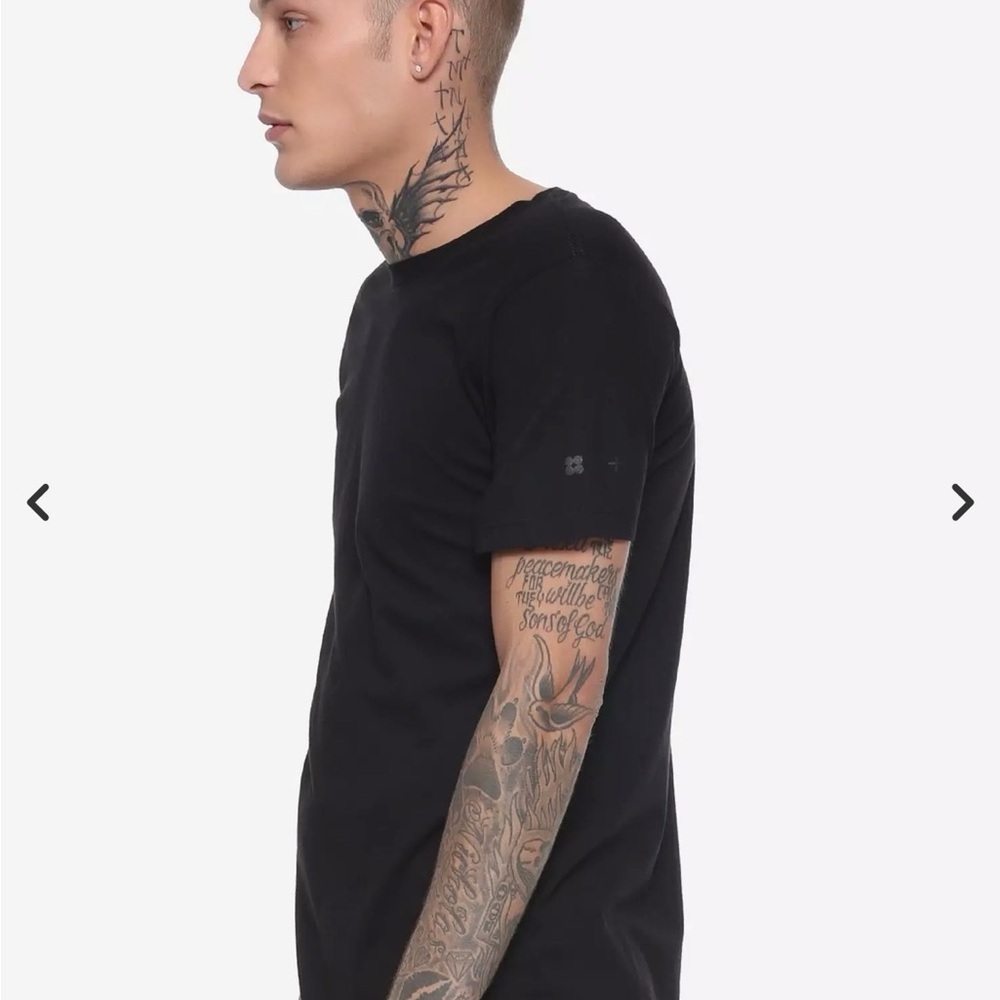 BTS The Wings Tour 2017 BTS Live Trilogy Episode III Tee - Picture 3 of 7